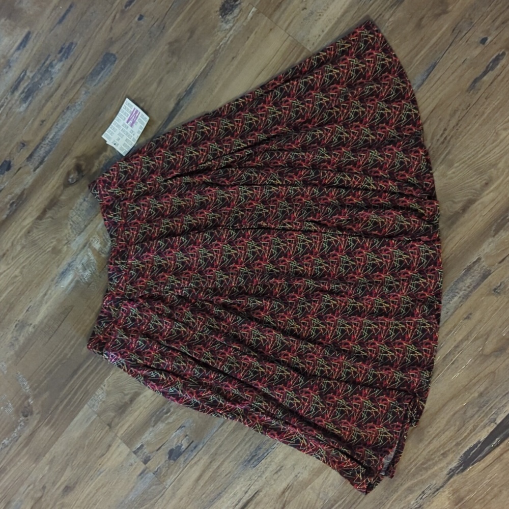 Lularoe Madison Skirt in a Medium